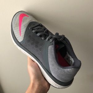 Nike fs lite run 3 gray/pink shoes
